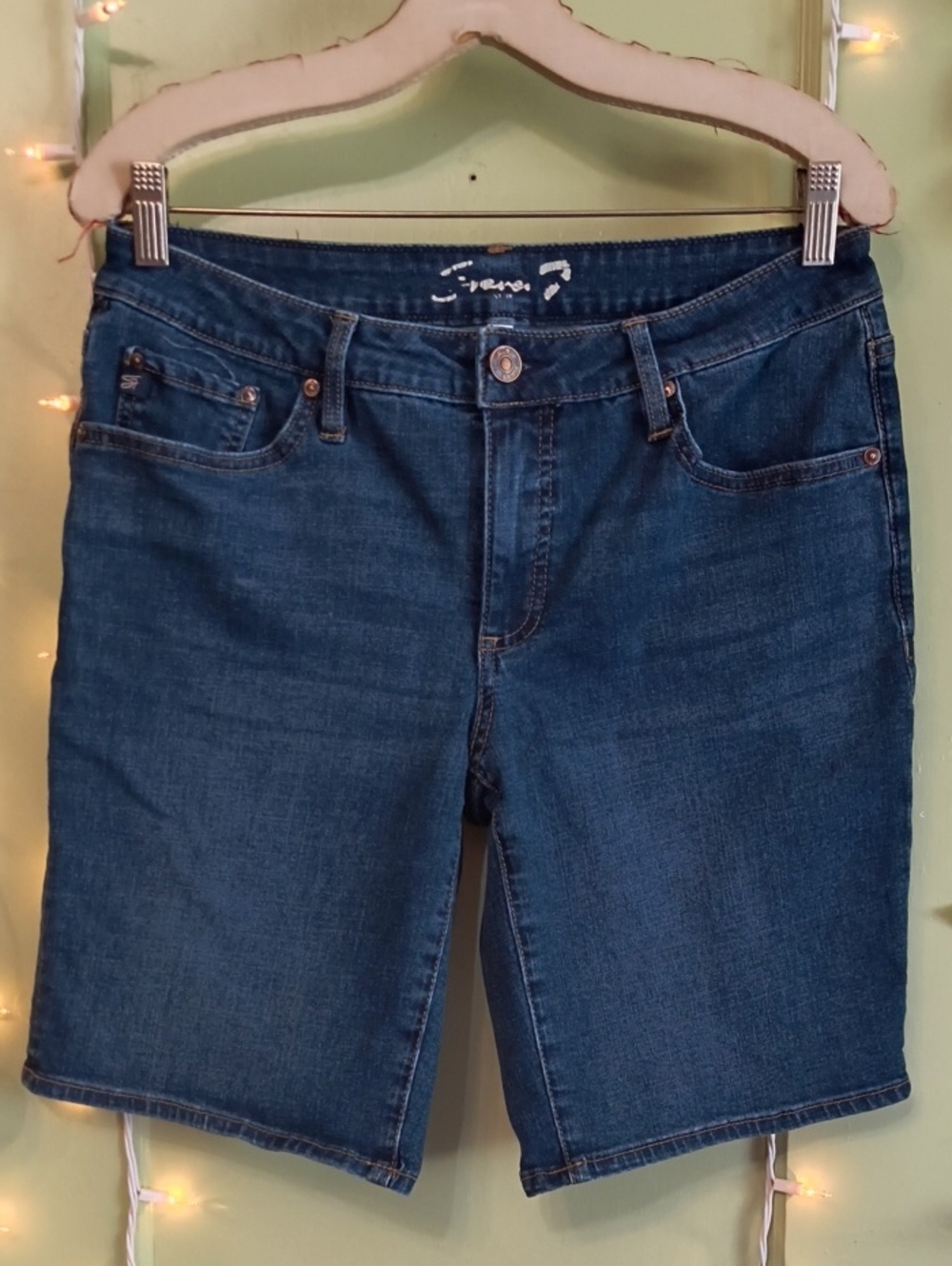 Women's Seven7 Capri Bermuda Denim Shorts 6